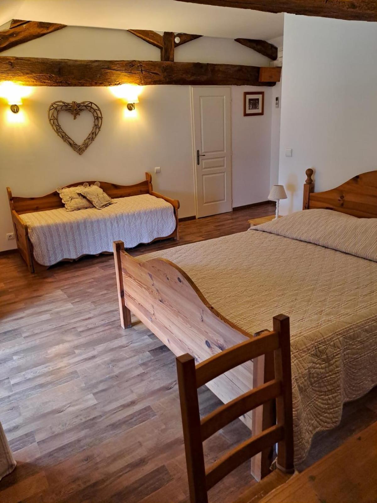 Le Moulin Du Fay Bed & Breakfast Villemotier Eksteriør bilde