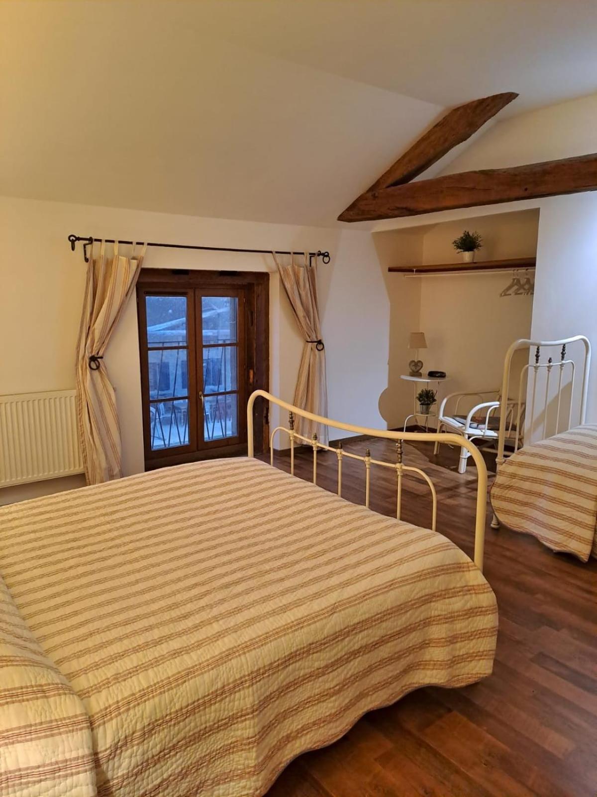 Le Moulin Du Fay Bed & Breakfast Villemotier Eksteriør bilde